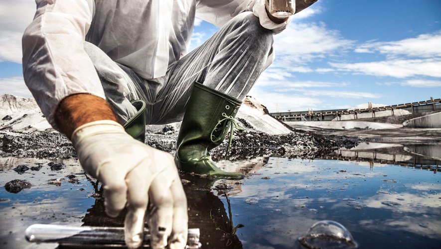 L'invisible menace: Tout savoir sur les PFAS dans notre eau potable